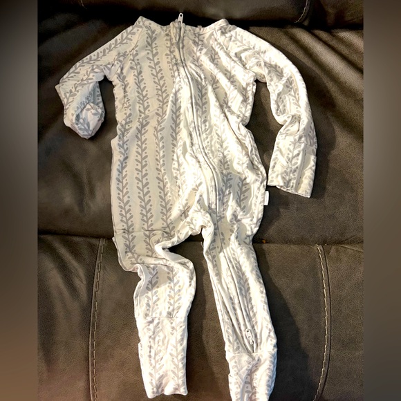 the Other - The Uptown Baby Bamboo Zip Sleeper